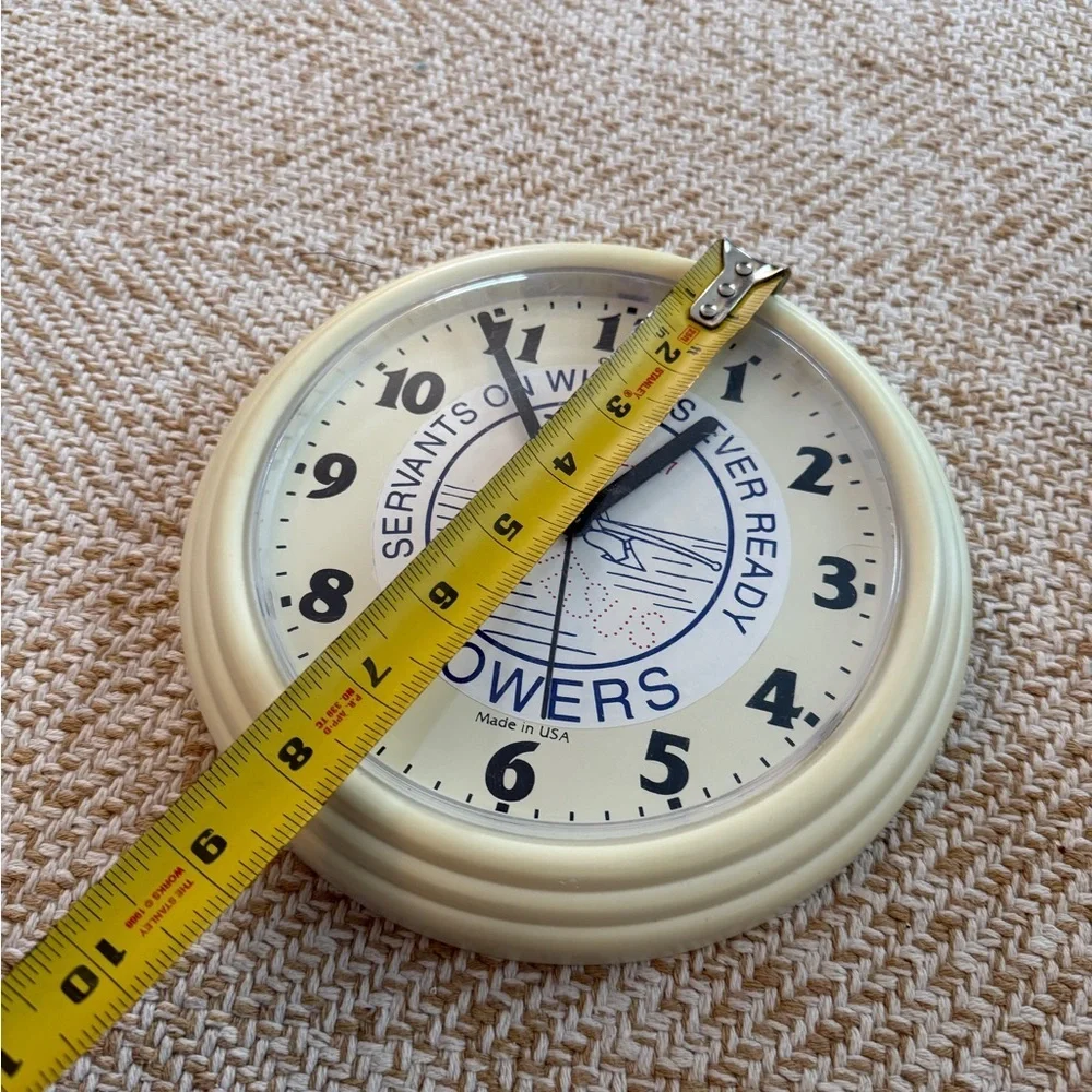N/A round cream